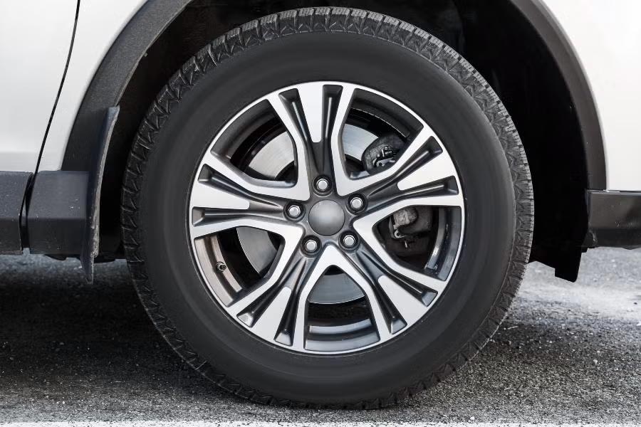 Tire showcasing from a car